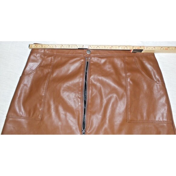 No Boundaries Women Brown Faux Leather Skirt Size 15-17 - Picture 6 of 6
